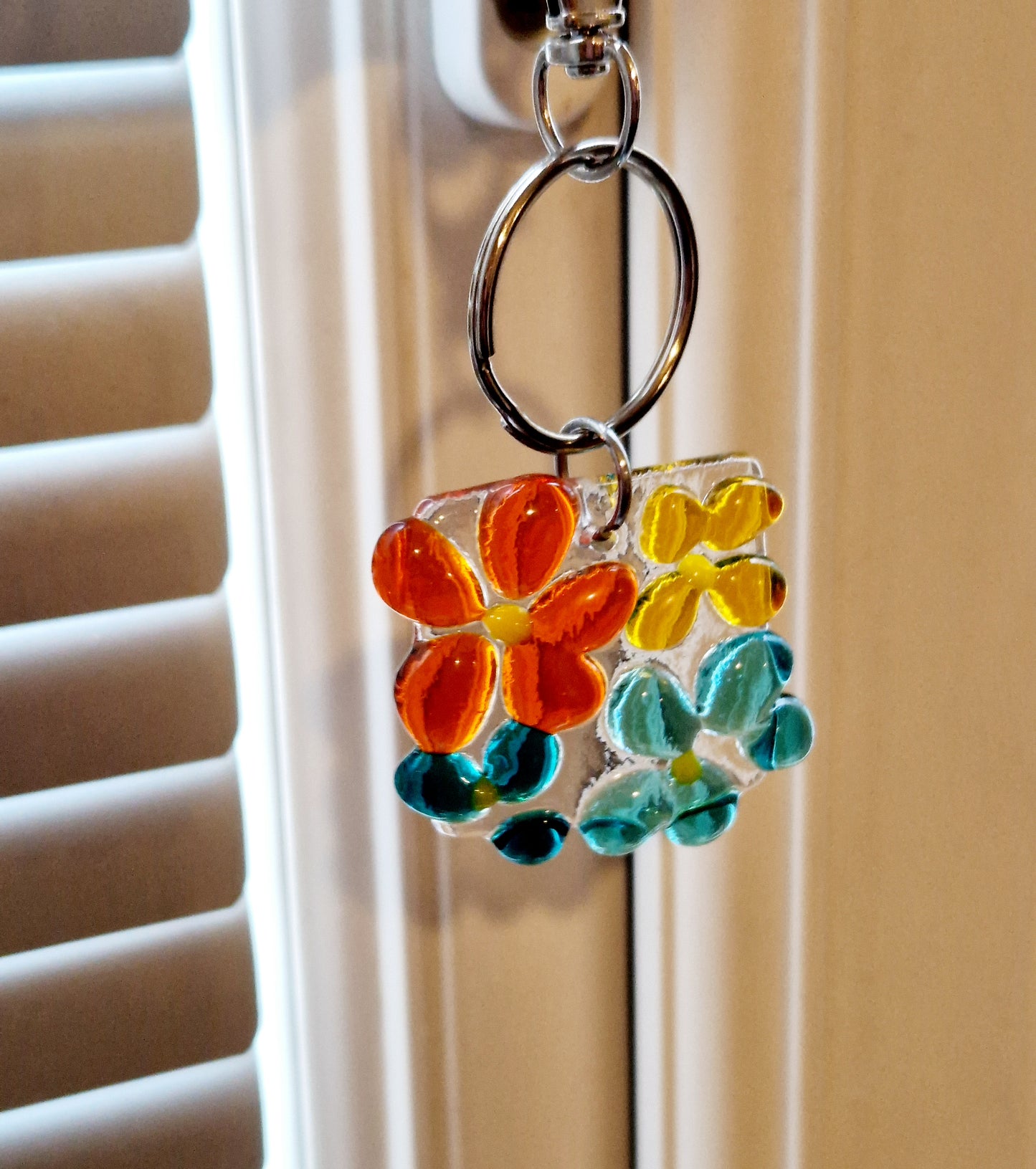 Fused glass ditsy key ring