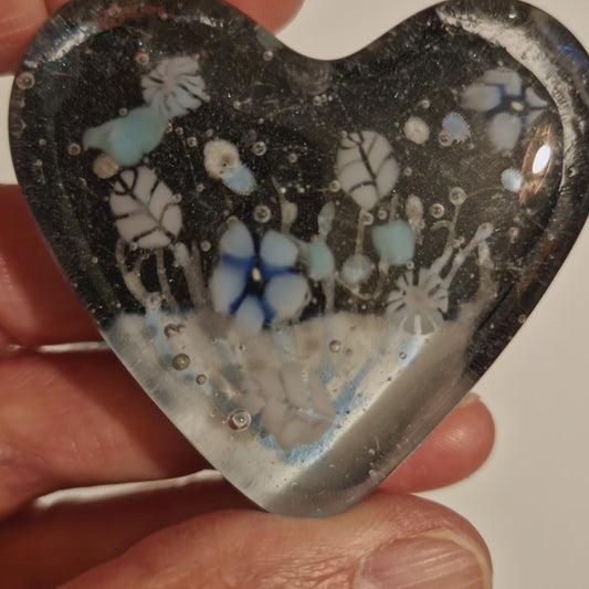 Winter meadow pocket heart