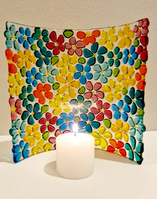 Fused glass ditsy flower curve display