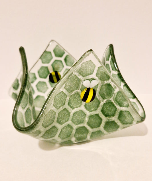 Bee honeycomb scarf tealight in green side view