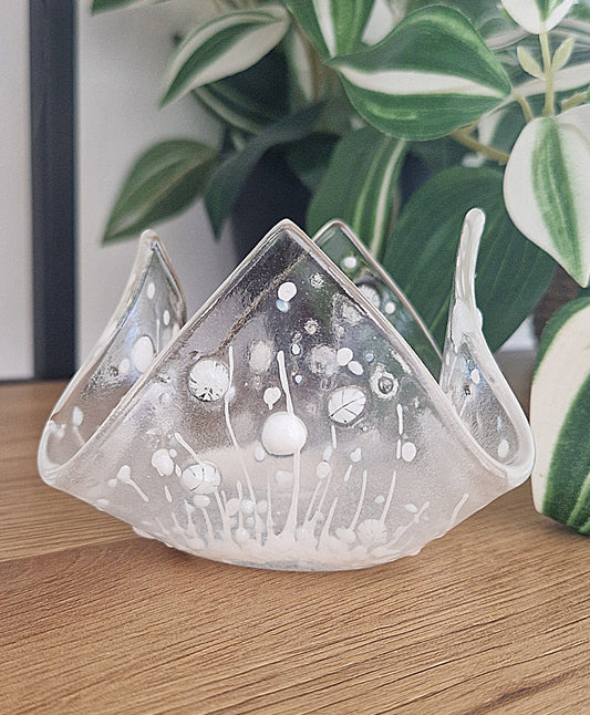 White meadow scarf tealight holder