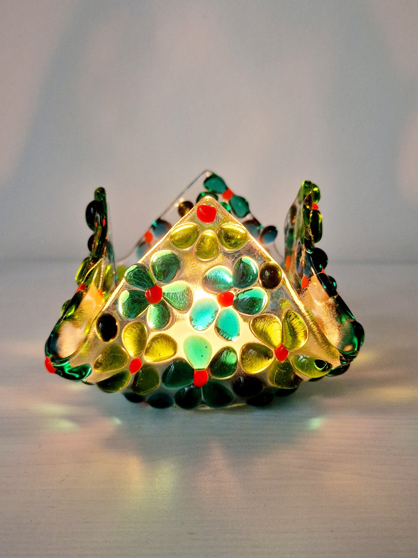 Fused glass green ditsy flower tealight holder
