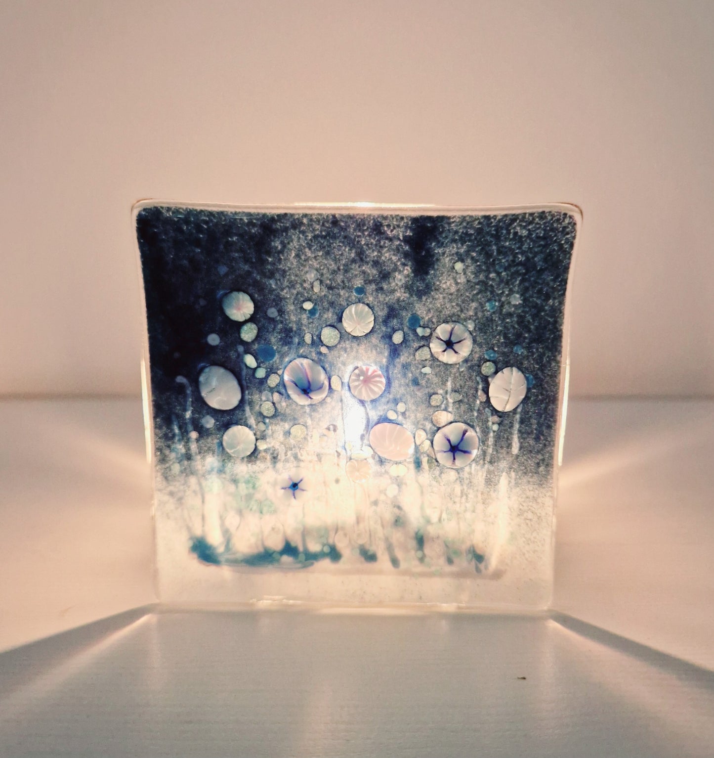 Winter meadow tealight