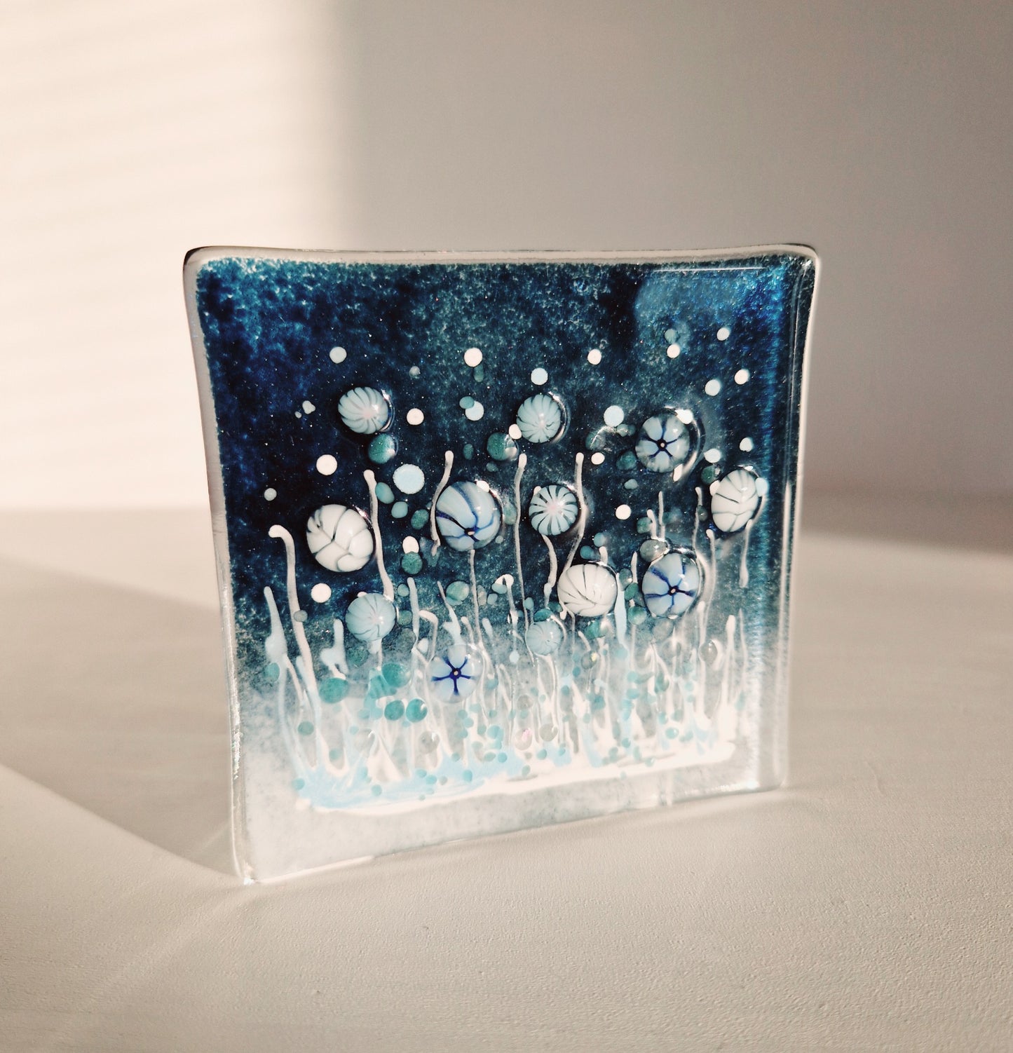 Winter meadow tealight