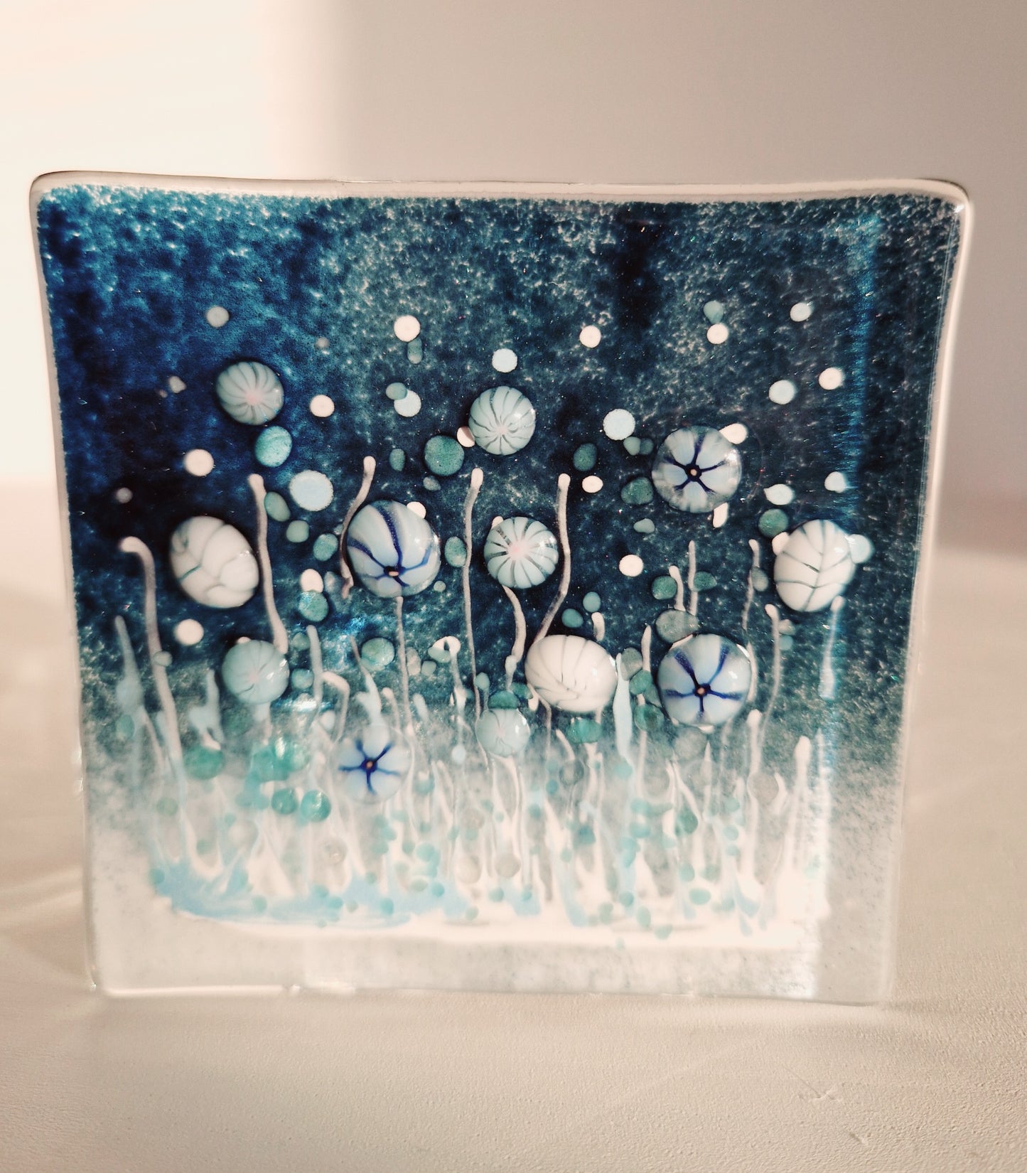 Winter meadow tealight