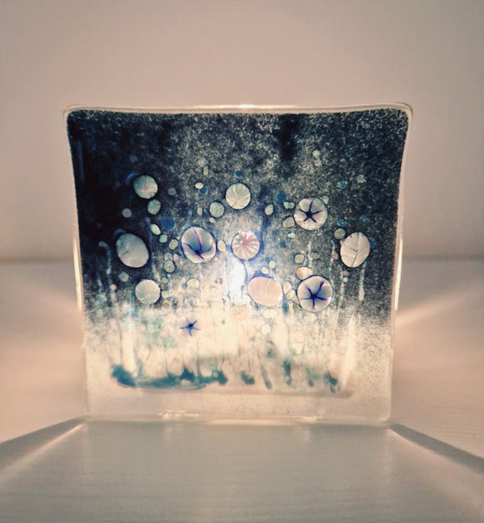 Winter meadow tealight