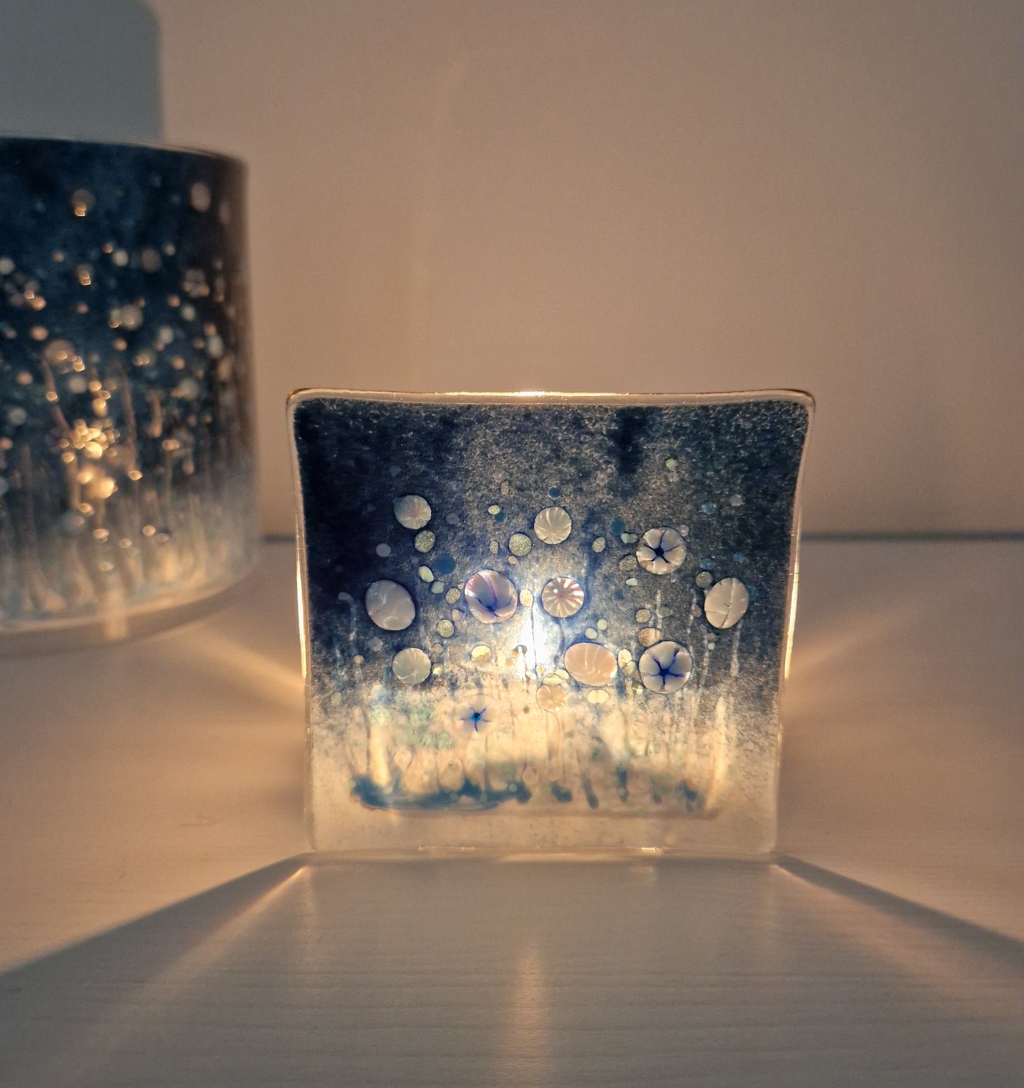 Winter meadow tealight