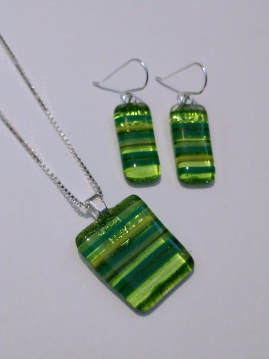 Fused glass green striped pendant necklace