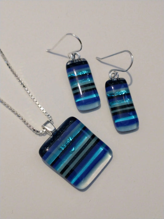 Fused glass blue striped pendant necklace